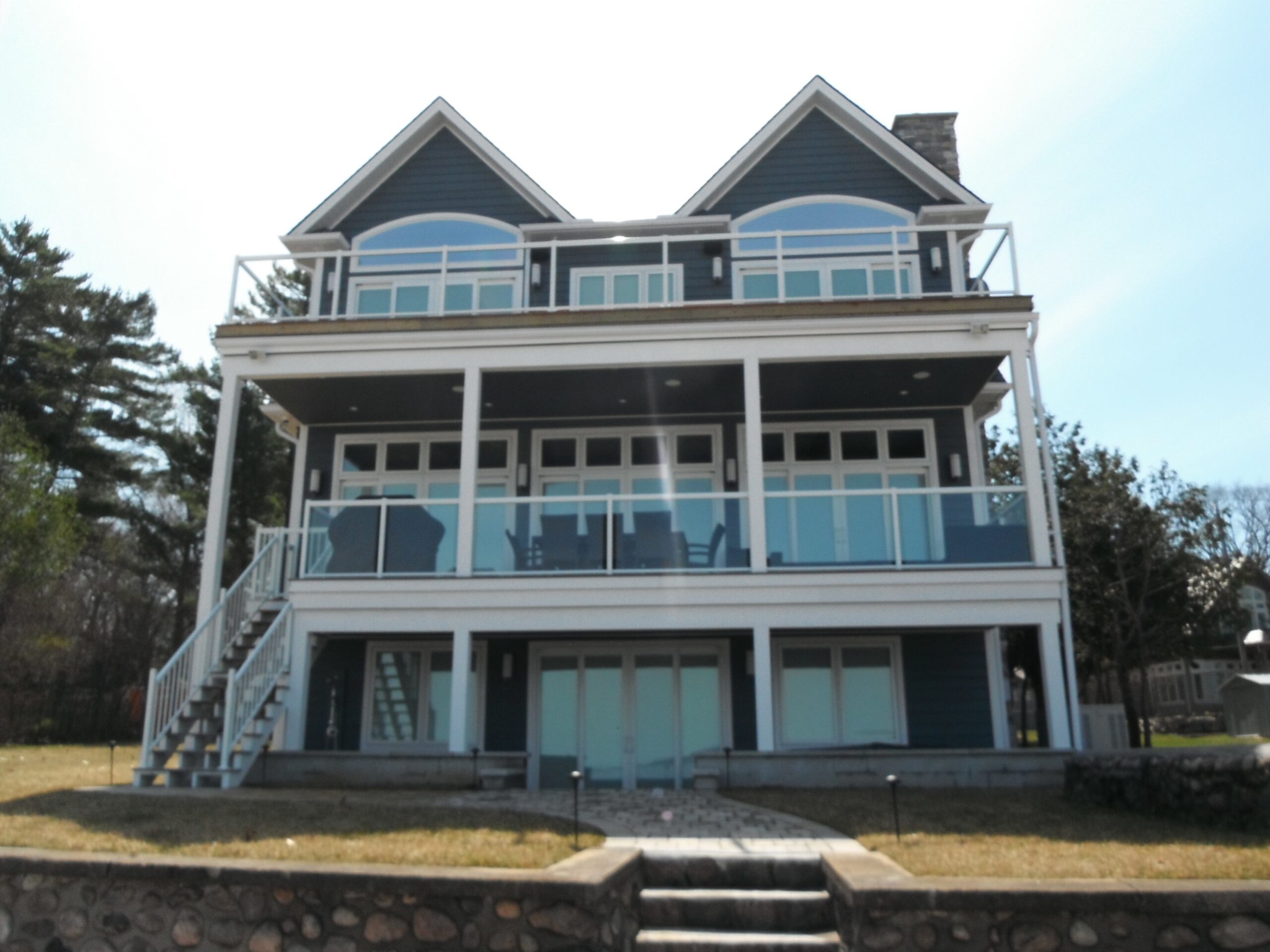 A newly built three-story custom home in Georgian Bay, Ontario